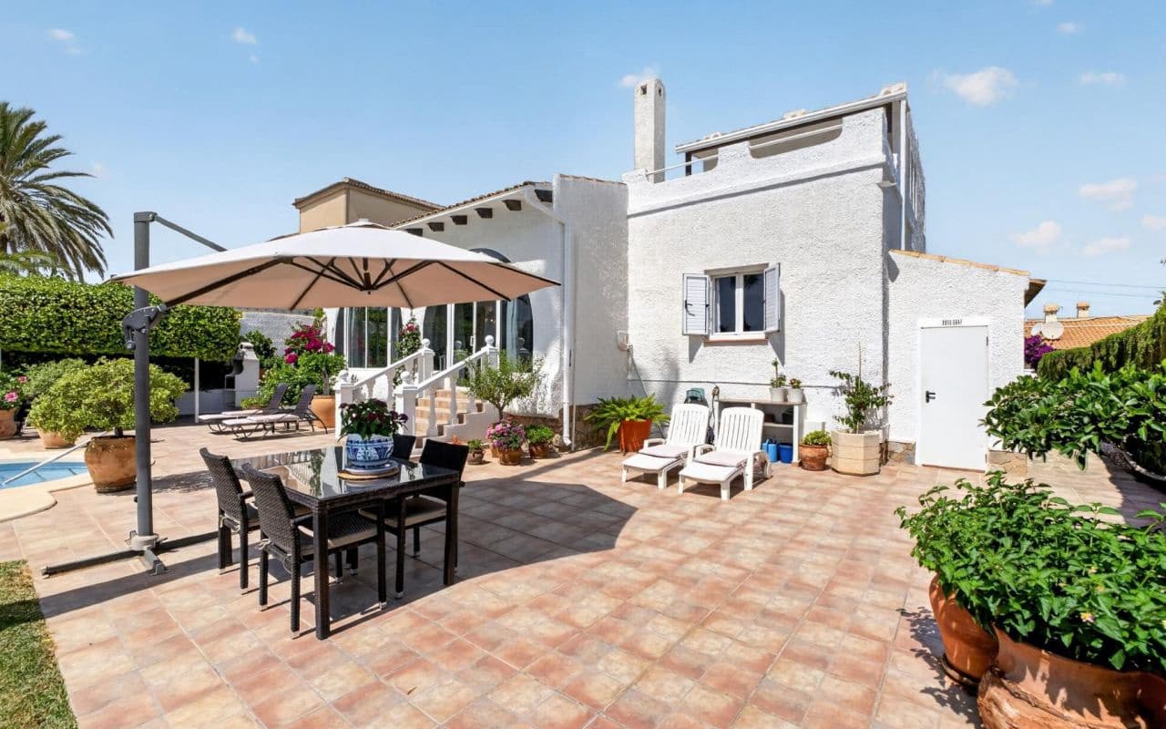 3 sovrum Villa till salu i Torrevieja med pool - 499 000 € (Ref: 9938713)