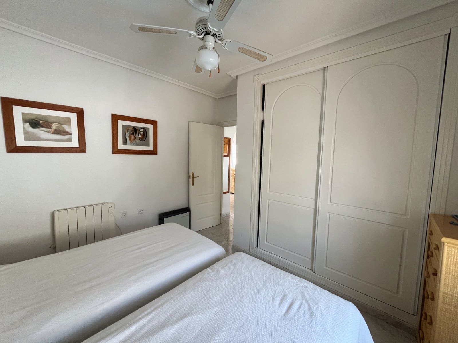 2 soveværelse Villa til salg i Ciudad Quesada med swimmingpool - € 285.000 (Ref: 9940850)