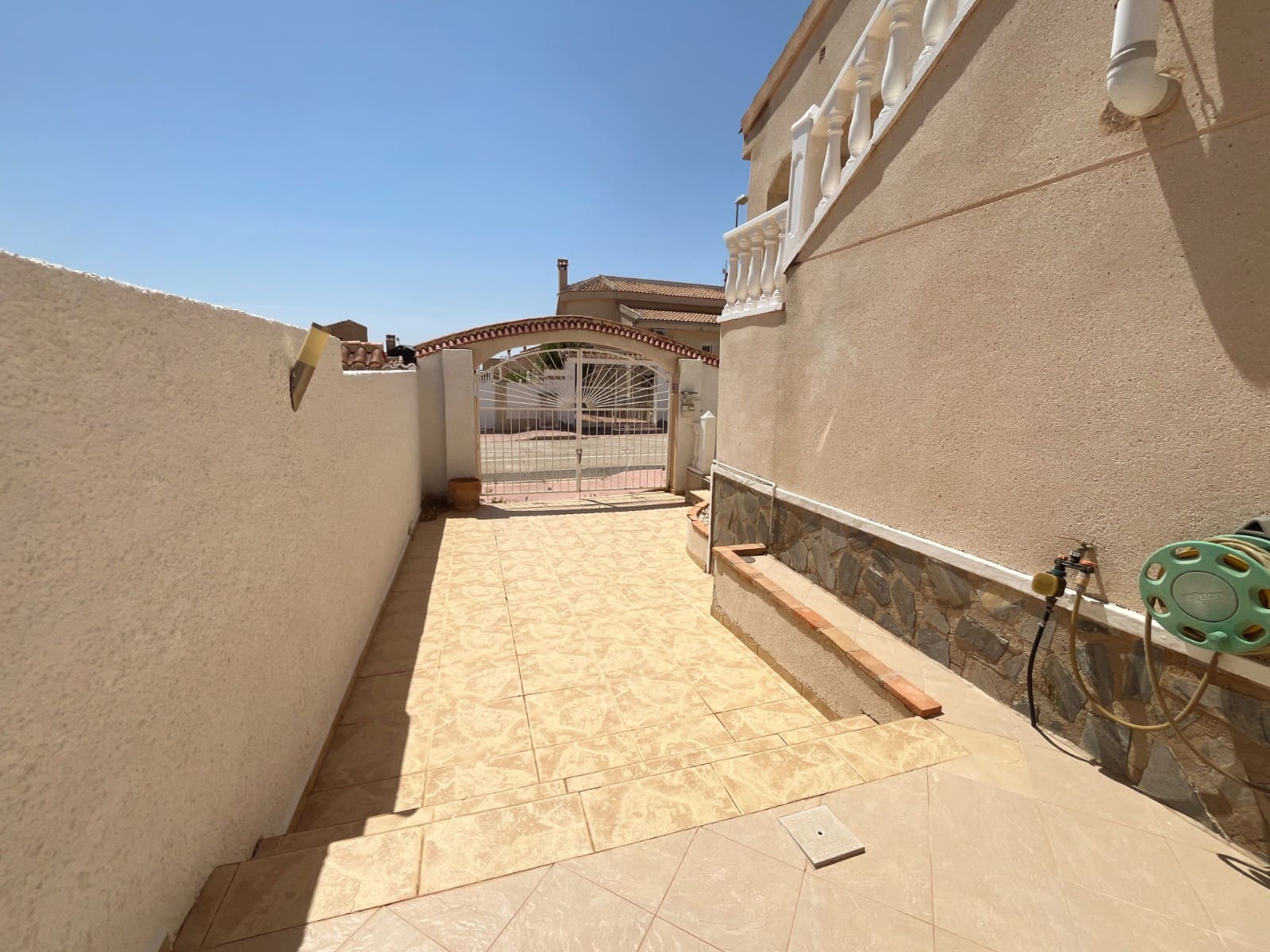 2 soveværelse Villa til salg i Ciudad Quesada med swimmingpool - € 285.000 (Ref: 9940850)