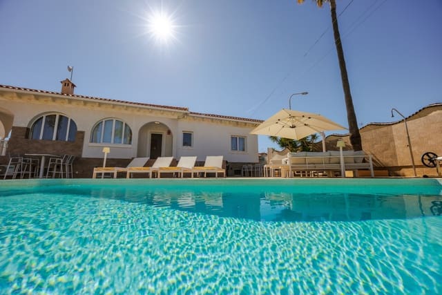 5 soverom Villa til salgs i Ciudad Quesada, Rojales med svømmebasseng garasje - € 590 000 (Ref: 9941199)