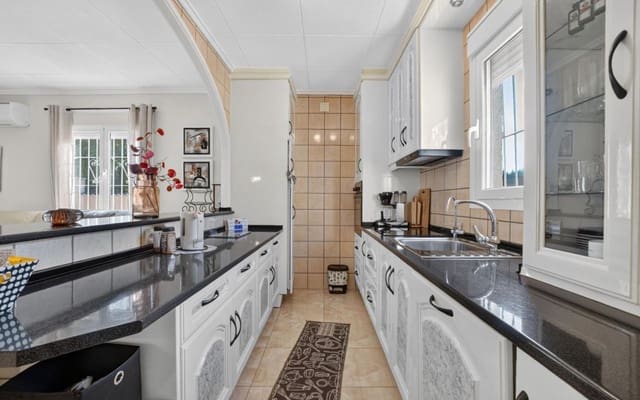 3 chambre Villa/Maison à vendre à Torrevieja avec piscine garage - 359 000 € (Ref: 9950514)