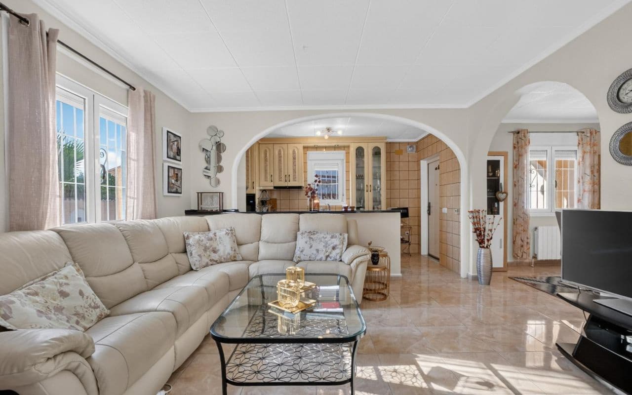 3 chambre Villa/Maison à vendre à Torrevieja avec piscine garage - 359 000 € (Ref: 9950514)
