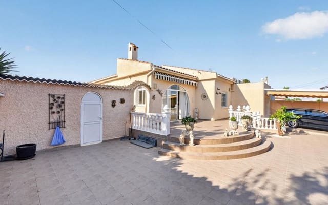 3 chambre Villa/Maison à vendre à Torrevieja avec piscine garage - 359 000 € (Ref: 9950514)