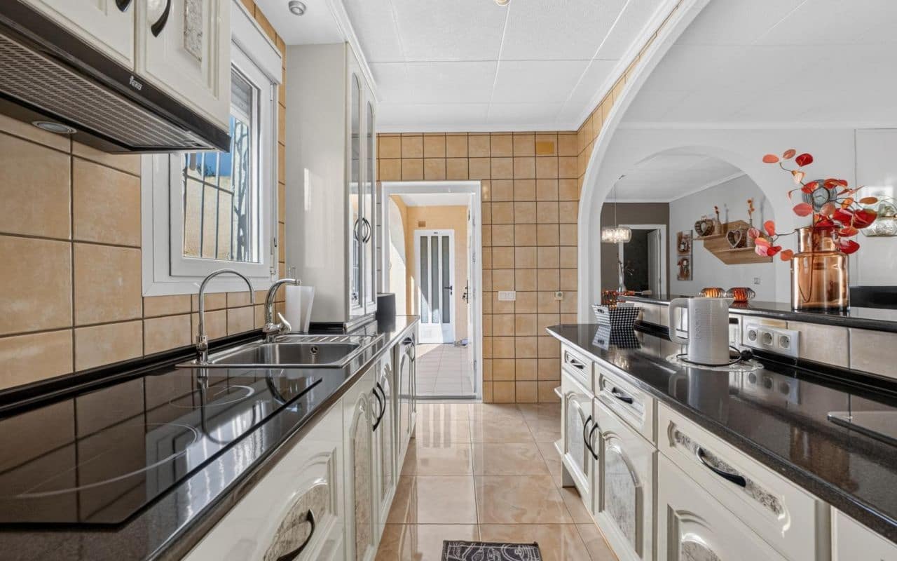 3 chambre Villa/Maison à vendre à Torrevieja avec piscine garage - 359 000 € (Ref: 9950514)