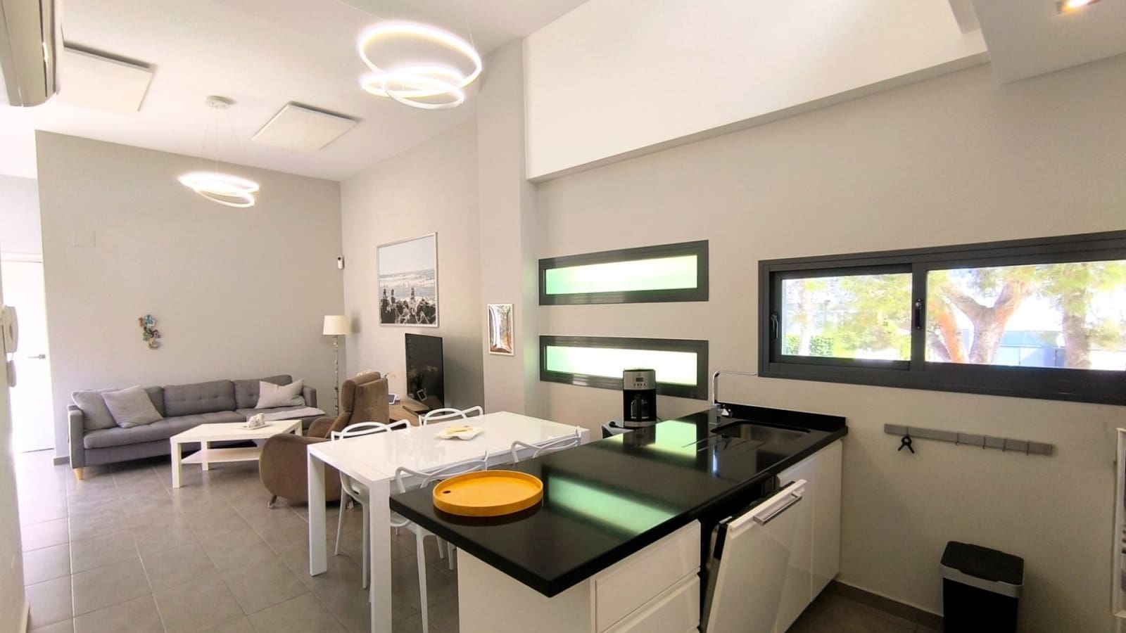 3 makuuhuone Paritalo myytävänä paikassa Algorfa mukana uima-altaan - 325 000 € (Ref: 9950515)