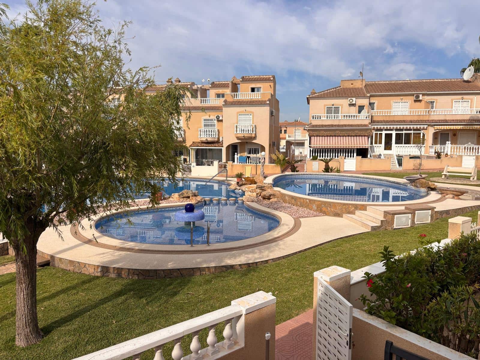 3 slaapkamer Huis te koop in Ciudad Quesada met zwembad - € 259.995 (Ref: 9952911)