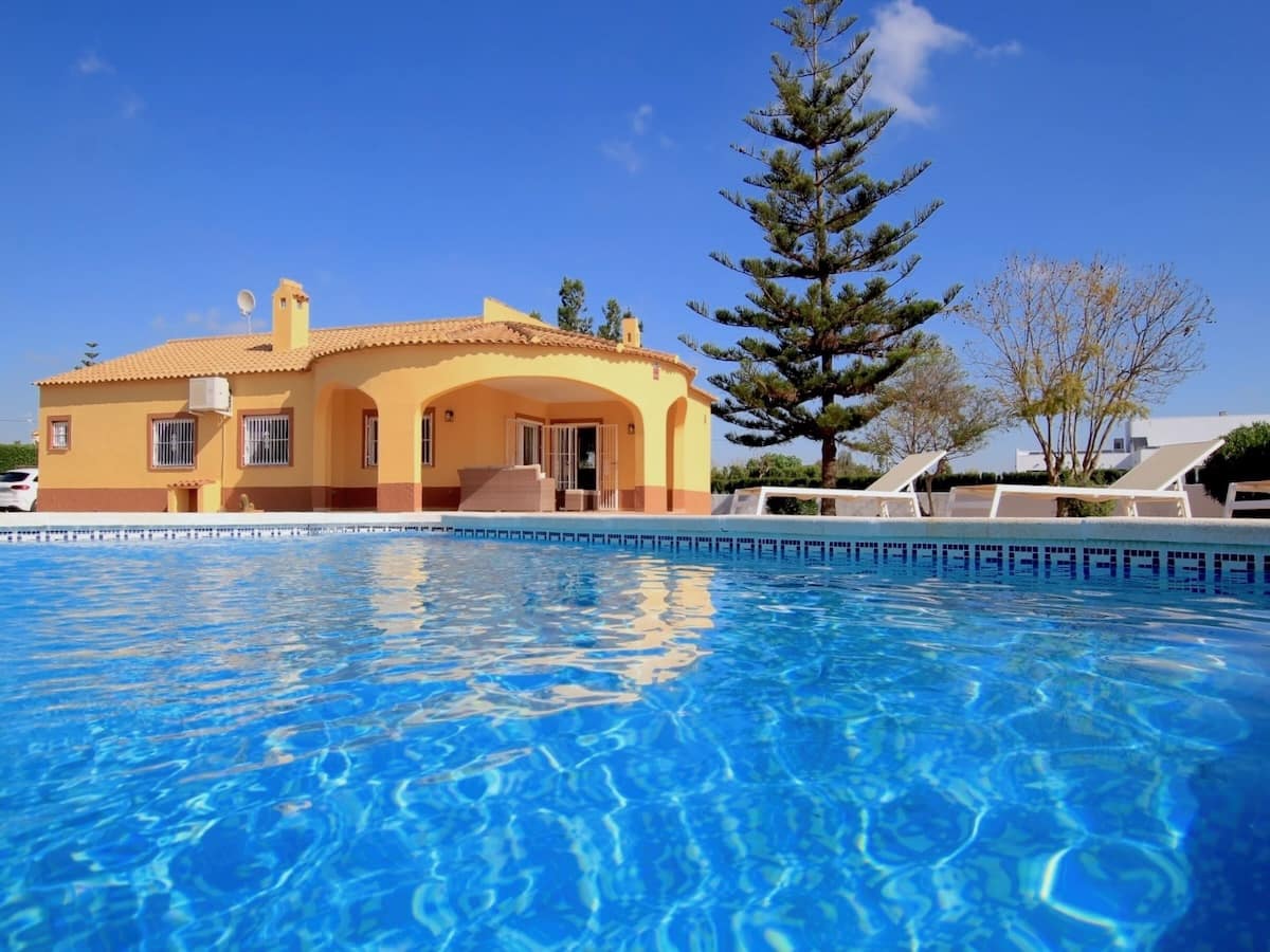 3 chambre Villa/Maison à vendre à Dolores avec piscine garage - 375 000 € (Ref: 9953363)