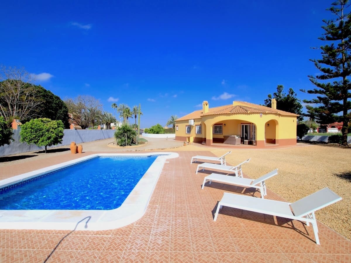3 chambre Villa/Maison à vendre à Dolores avec piscine garage - 375 000 € (Ref: 9953363)