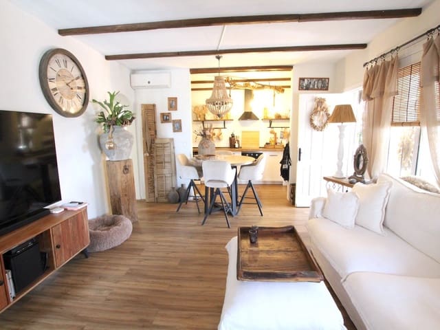 3 slaapkamer Villa te koop in Benimar, Benijófar met zwembad - € 384.900 (Ref: 9956343)