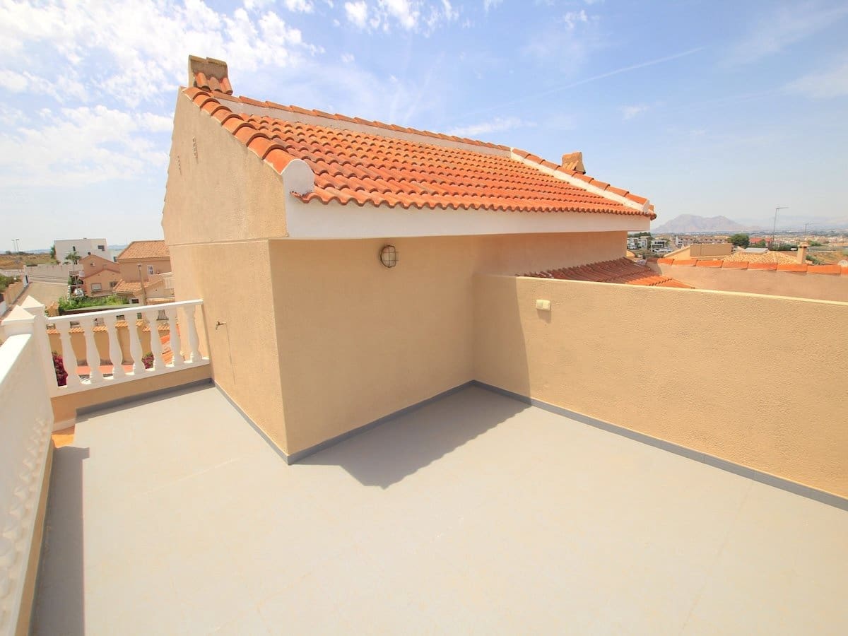 3 slaapkamer Villa te koop in Benimar met zwembad - € 384.900 (Ref: 9956343)
