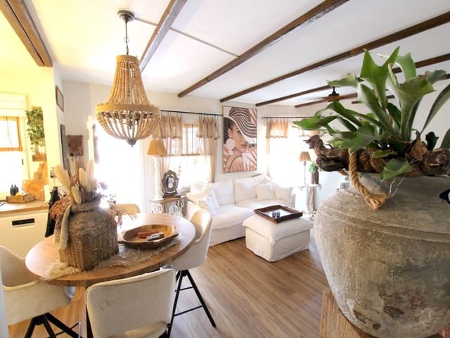 3 slaapkamer Villa te koop in Benimar, Benijófar met zwembad - € 384.900 (Ref: 9956343)
