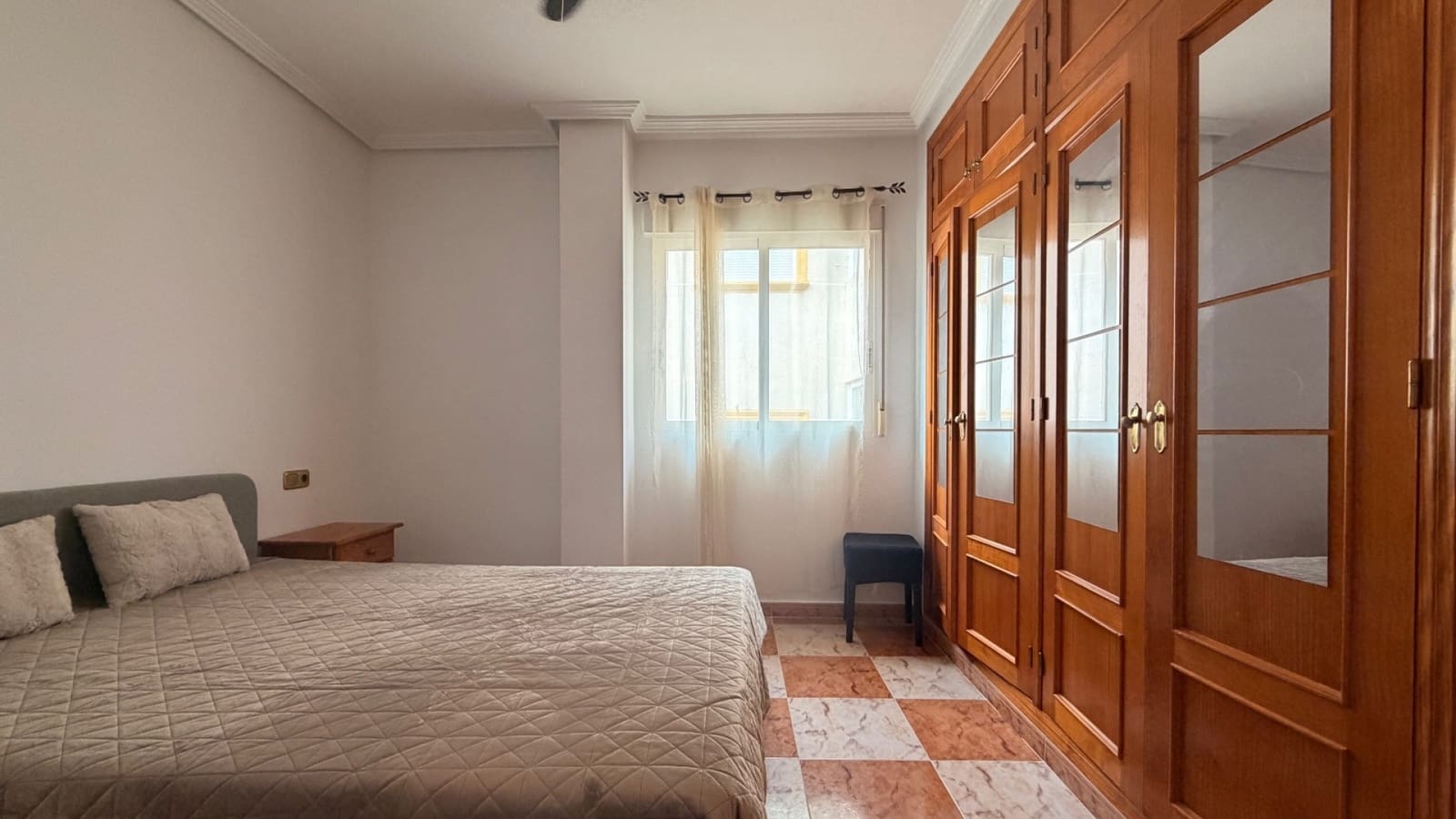2 quarto Apartamento para venda em Villamartin com piscina - 145 000 € (Ref: 9961192)