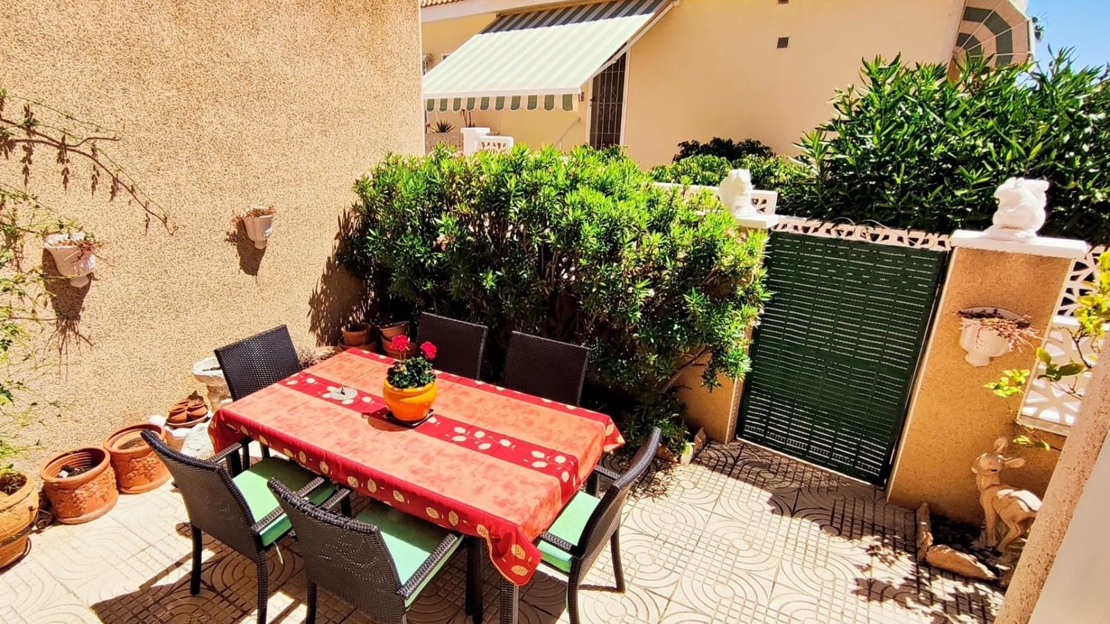 2 soverom Hus til salgs i Ciudad Quesada med svømmebasseng - € 237 500 (Ref: 9961529)
