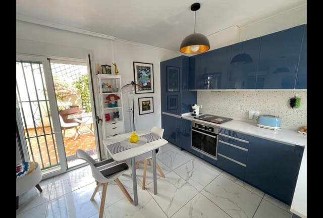 2 soverom Kjedet enebolig til salgs i Ciudad Quesada, Rojales med svømmebasseng - € 220 000 (Ref: 9968856)