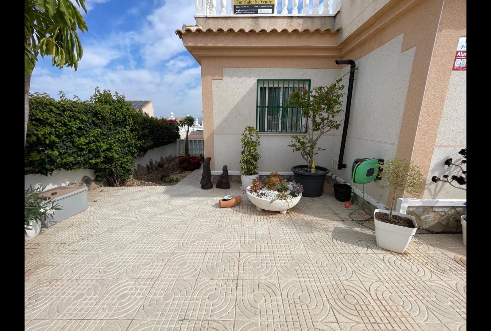 2 soverom Kjedet enebolig til salgs i Ciudad Quesada med svømmebasseng - € 220 000 (Ref: 9968856)