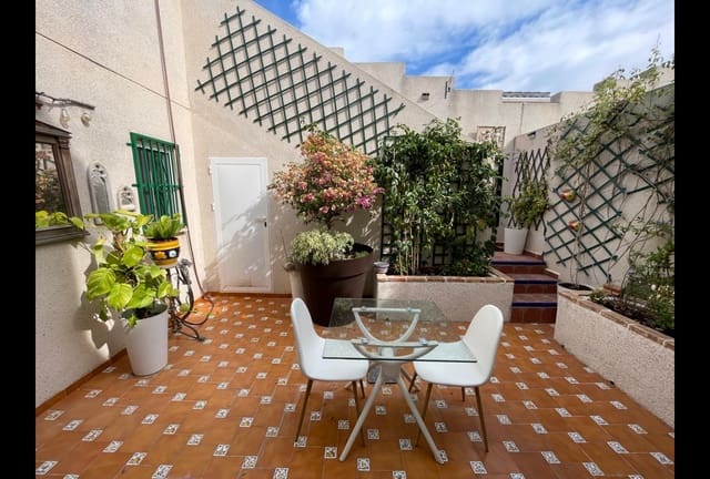 2 soverom Kjedet enebolig til salgs i Ciudad Quesada, Rojales med svømmebasseng - € 220 000 (Ref: 9968856)