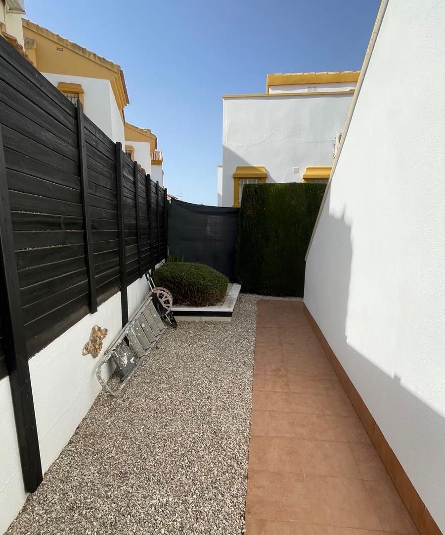 2 quarto Moradia para venda em Guardamar del Segura com piscina - 239 999 € (Ref: 9974308)