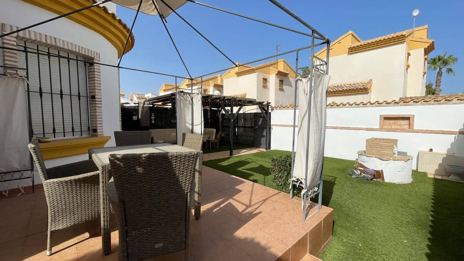 2 quarto Moradia para venda em Guardamar del Segura com piscina - 239 999 € (Ref: 9974308)