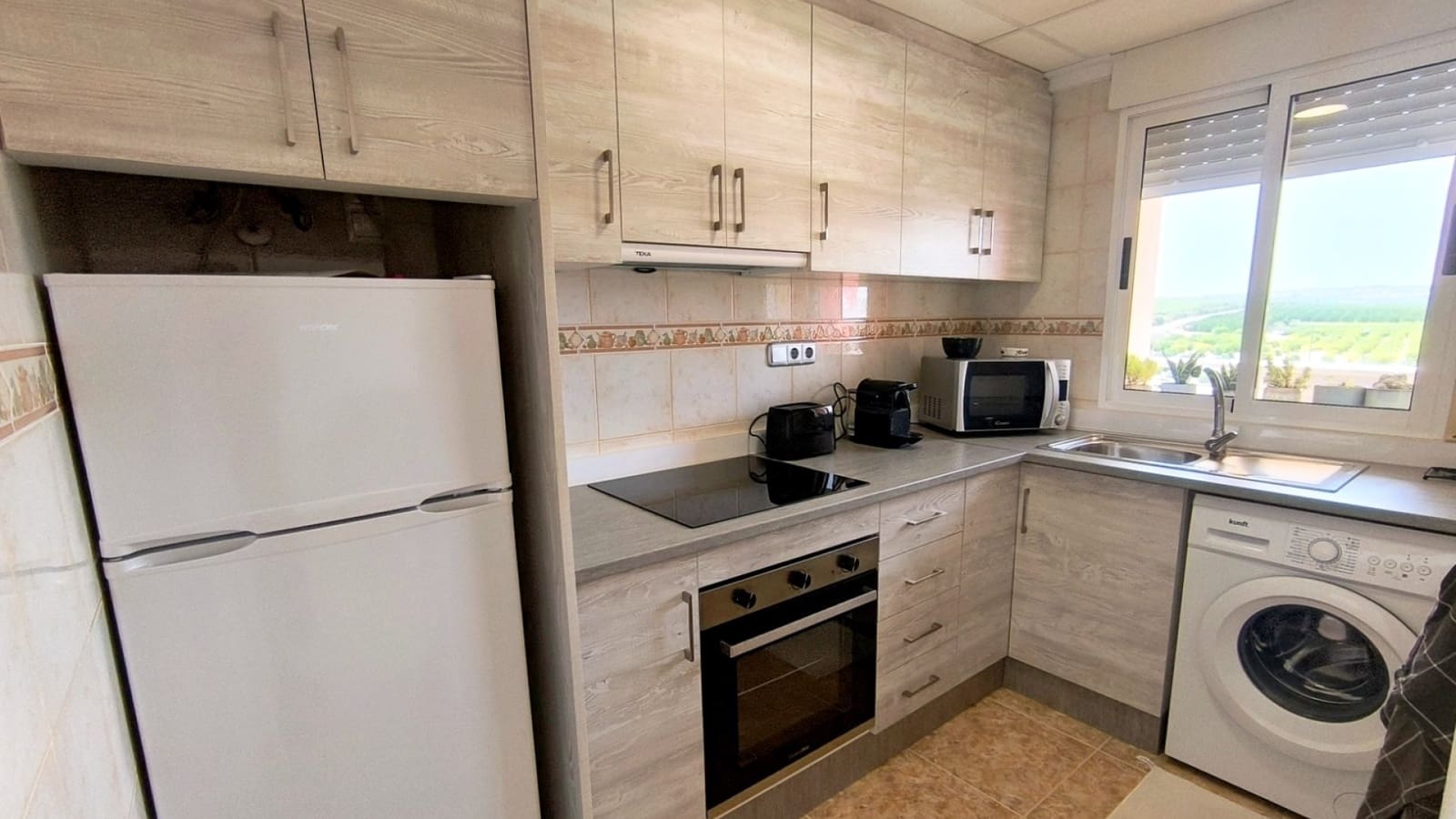 2 bedroom Apartment for sale in Algorfa with pool - € 129,950 (Ref: 9975972)