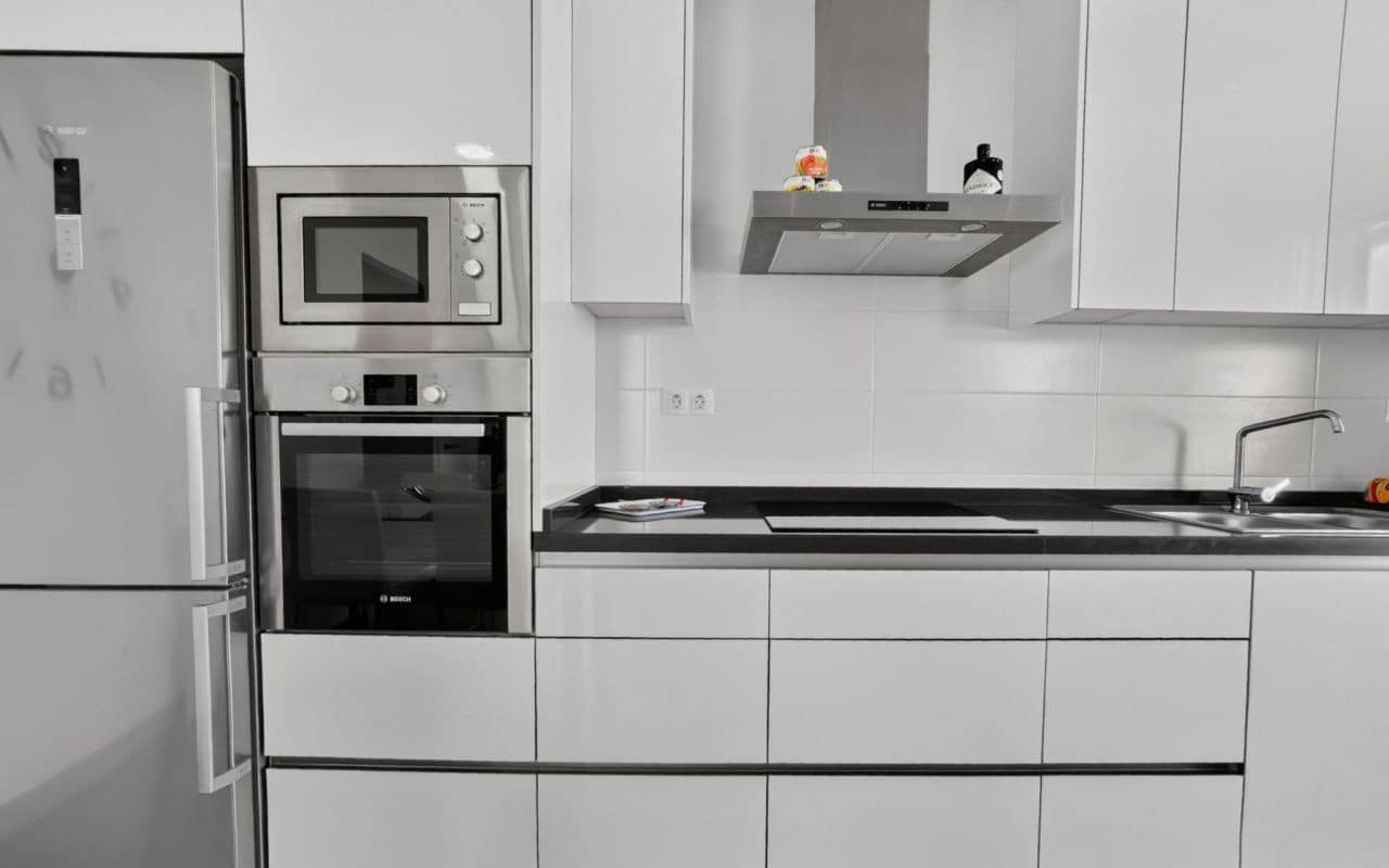 2 slaapkamer Appartement te koop in Punta Prima met zwembad - € 269.000 (Ref: 9976154)