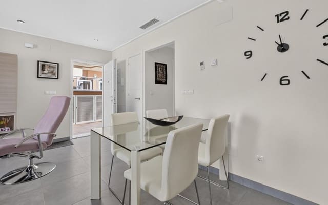 2 sypialnia Apartament na sprzedaż w Punta Prima, Torrevieja z basenem - 269 000 € (Ref: 9976154)