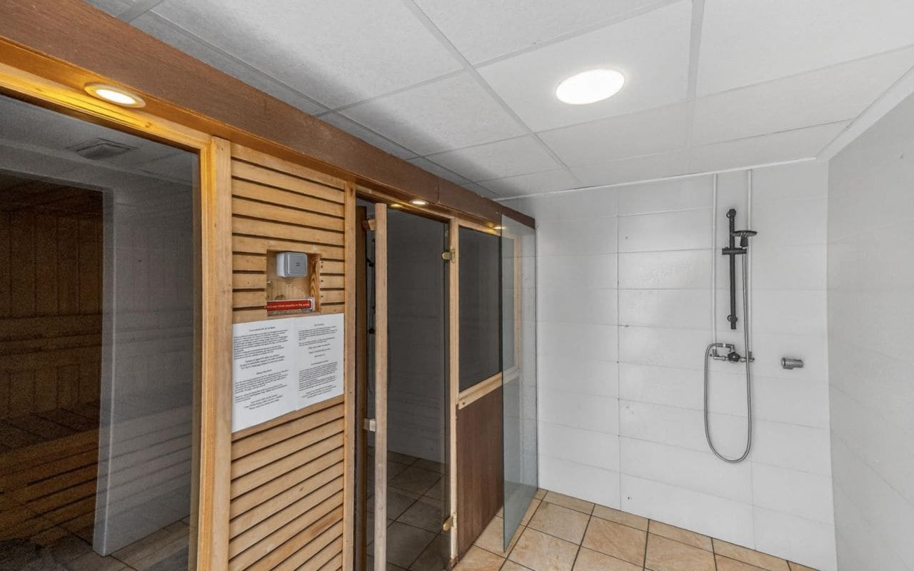 2 slaapkamer Appartement te koop in Punta Prima met zwembad - € 269.000 (Ref: 9976154)