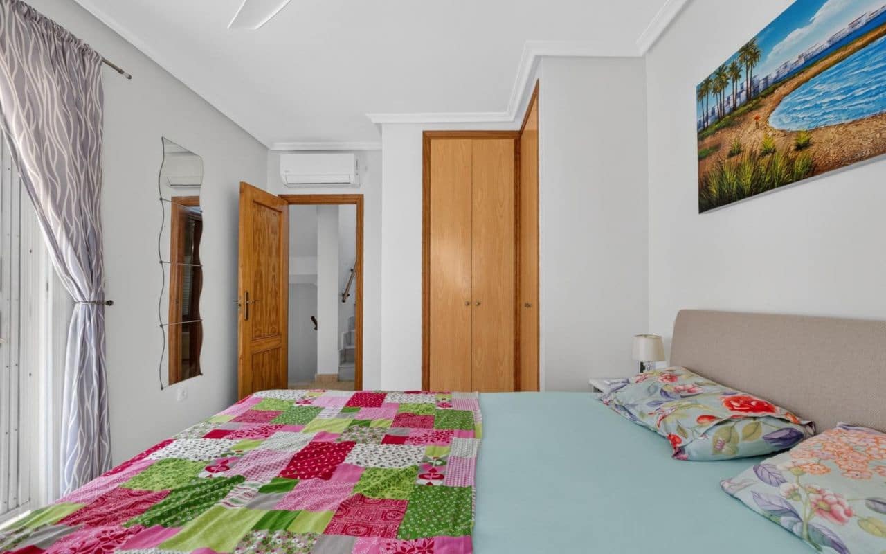 3 bedroom Terraced Villa for sale in Playa Flamenca with pool - € 315,000 (Ref: 9976155)
