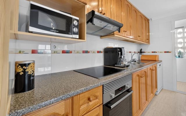 3 soverom Rekkehus til salgs i Playa Flamenca, Orihuela med svømmebasseng - € 315 000 (Ref: 9976155)
