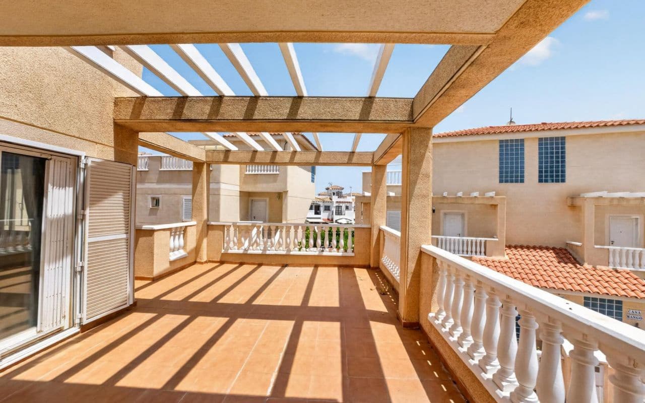3 bedroom Terraced Villa for sale in Playa Flamenca with pool - € 315,000 (Ref: 9976155)
