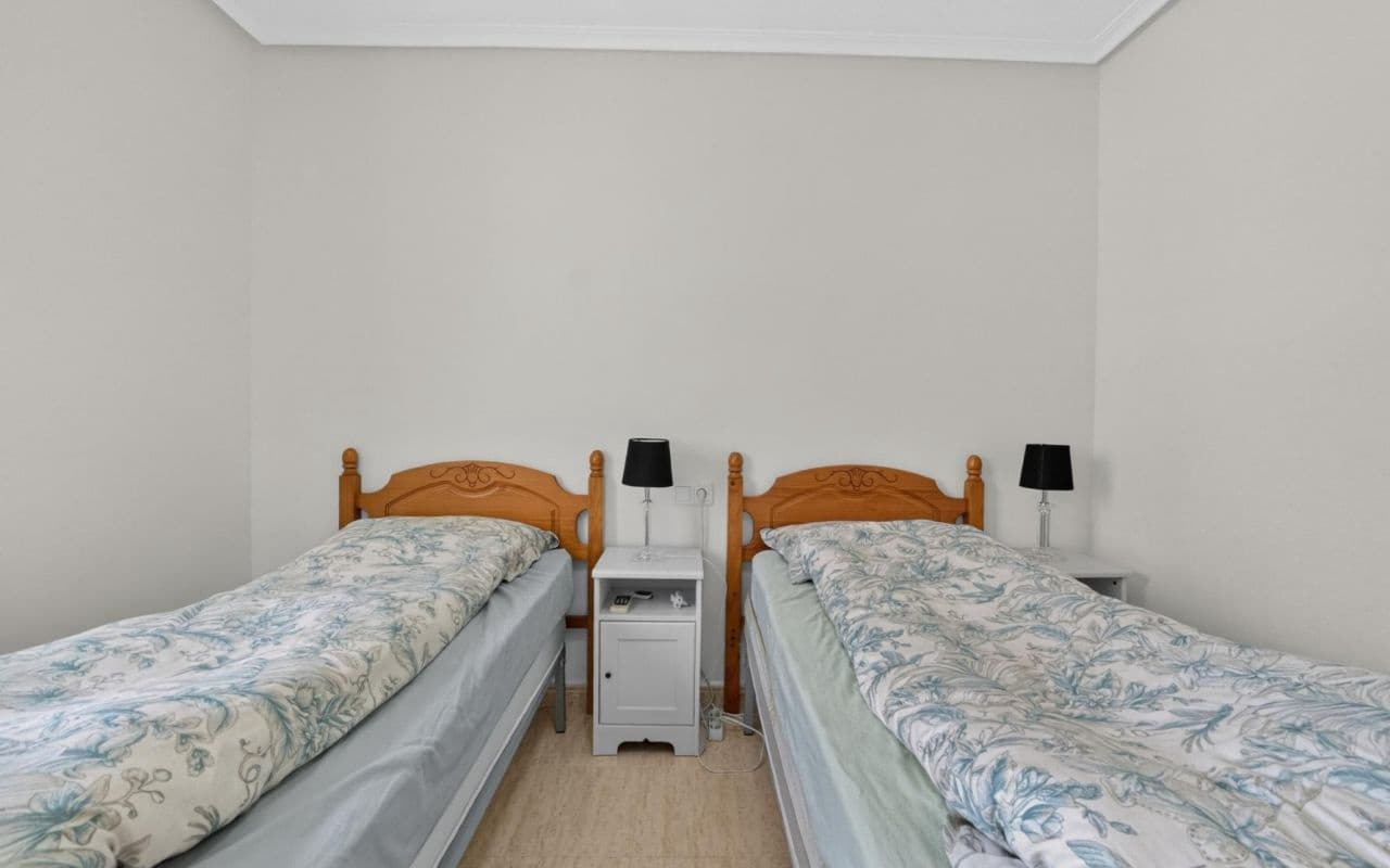 3 bedroom Terraced Villa for sale in Playa Flamenca with pool - € 315,000 (Ref: 9976155)