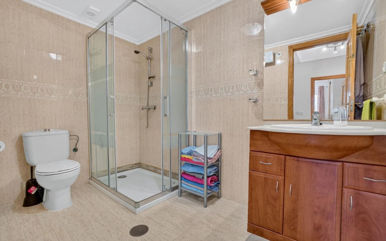 3 bedroom Terraced Villa for sale in Playa Flamenca with pool - € 315,000 (Ref: 9976155)