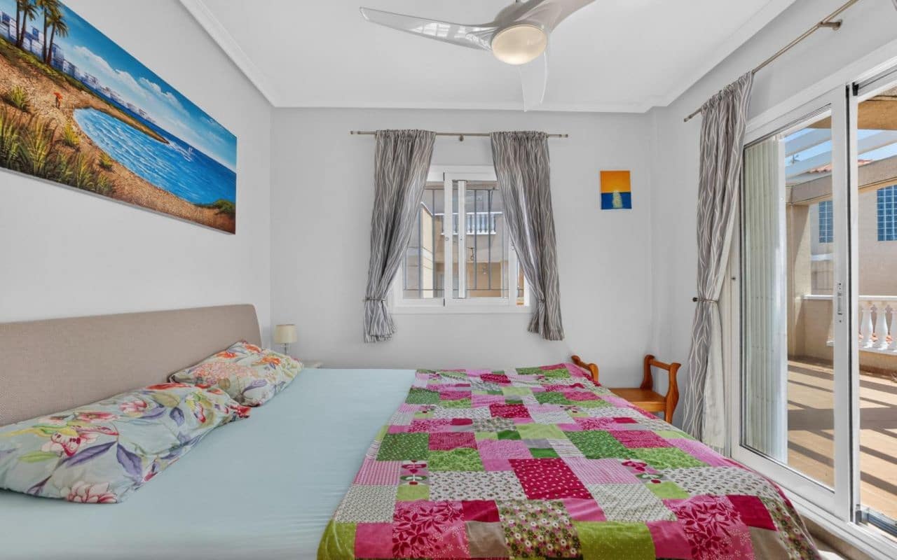 3 bedroom Terraced Villa for sale in Playa Flamenca with pool - € 315,000 (Ref: 9976155)