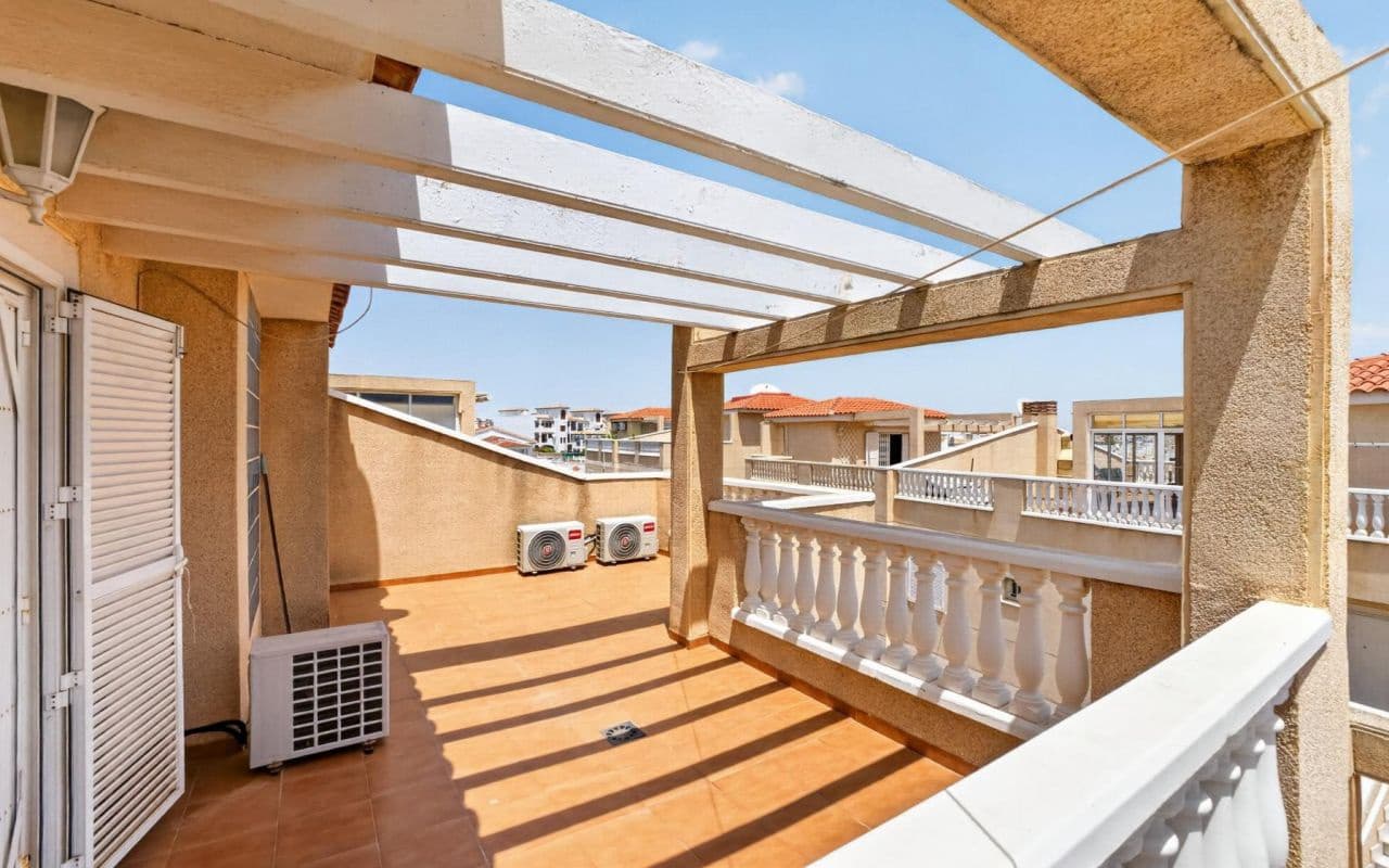 3 bedroom Terraced Villa for sale in Playa Flamenca with pool - € 315,000 (Ref: 9976155)
