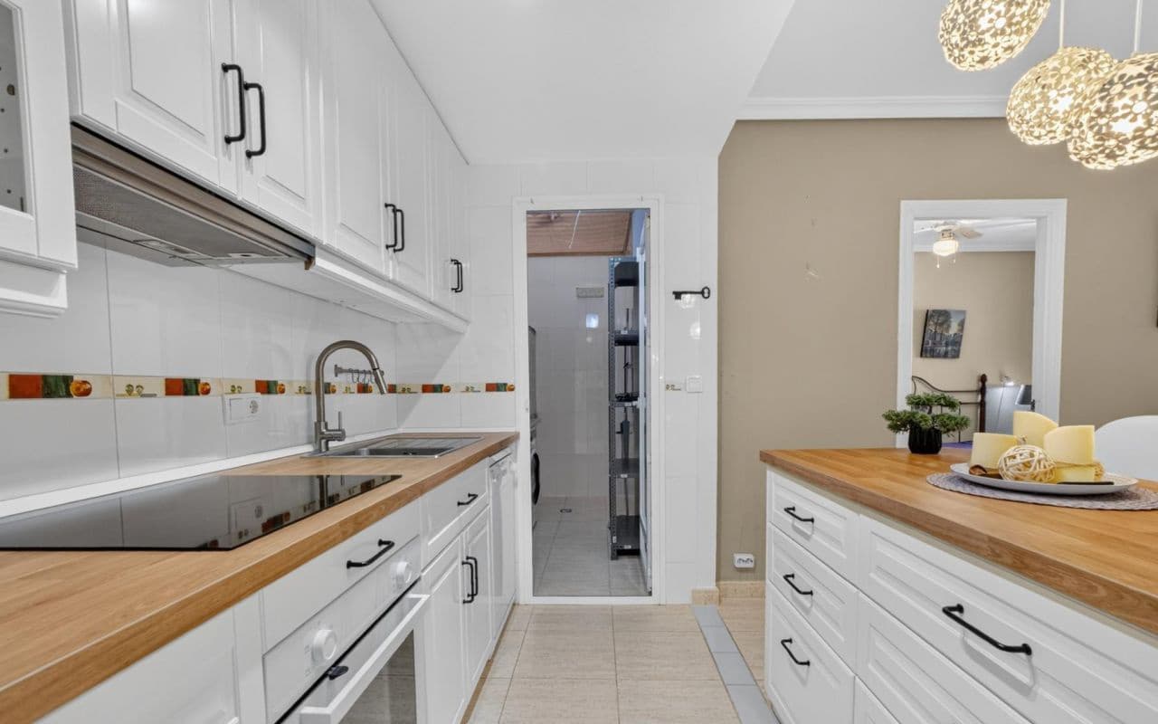 2 soverom Leilighet til salgs i Playa Flamenca med svømmebasseng - € 195 000 (Ref: 9976156)