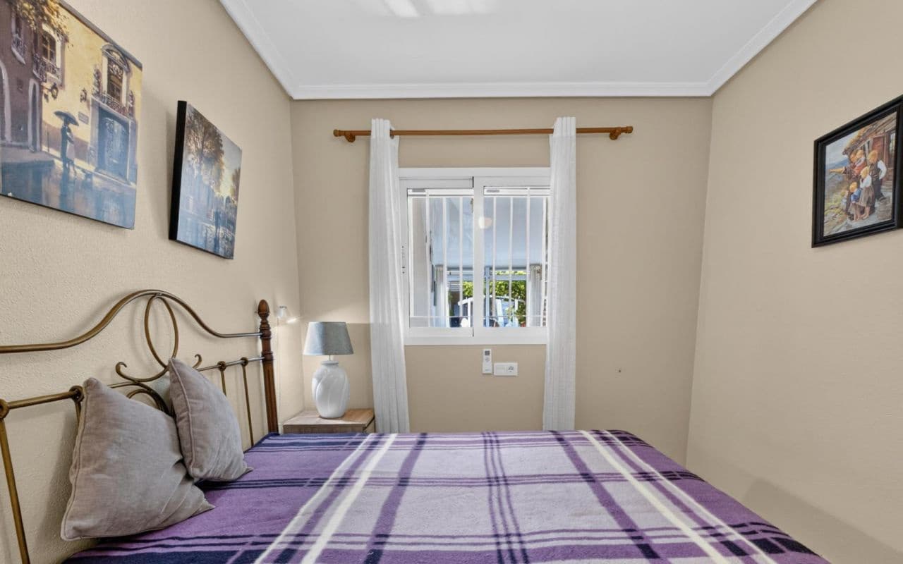 2 soverom Leilighet til salgs i Playa Flamenca med svømmebasseng - € 195 000 (Ref: 9976156)