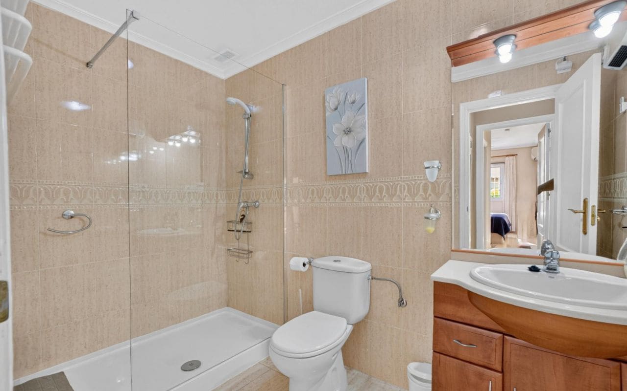 2 soverom Leilighet til salgs i Playa Flamenca med svømmebasseng - € 195 000 (Ref: 9976156)