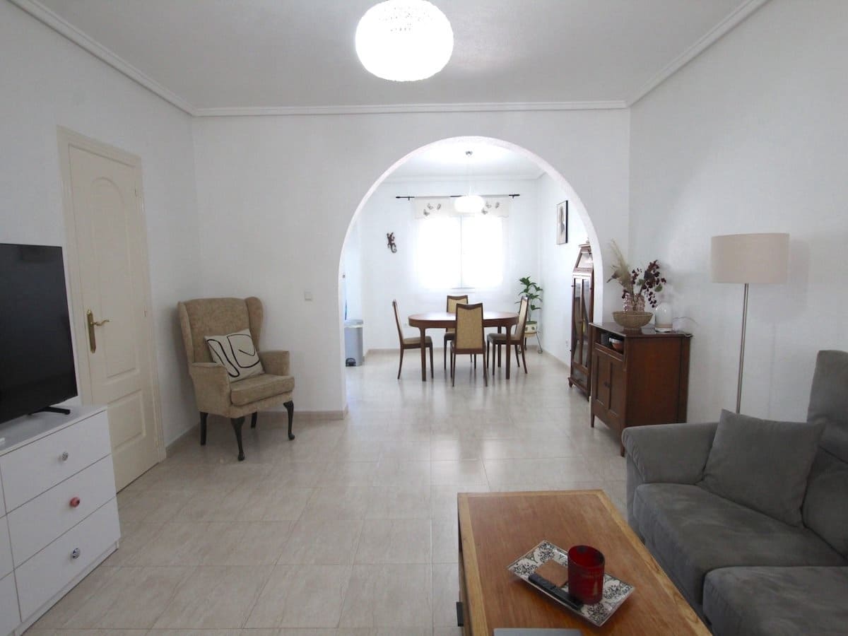 2 bedroom Townhouse for sale in Benijofar with pool - € 185,000 (Ref: 9977655)
