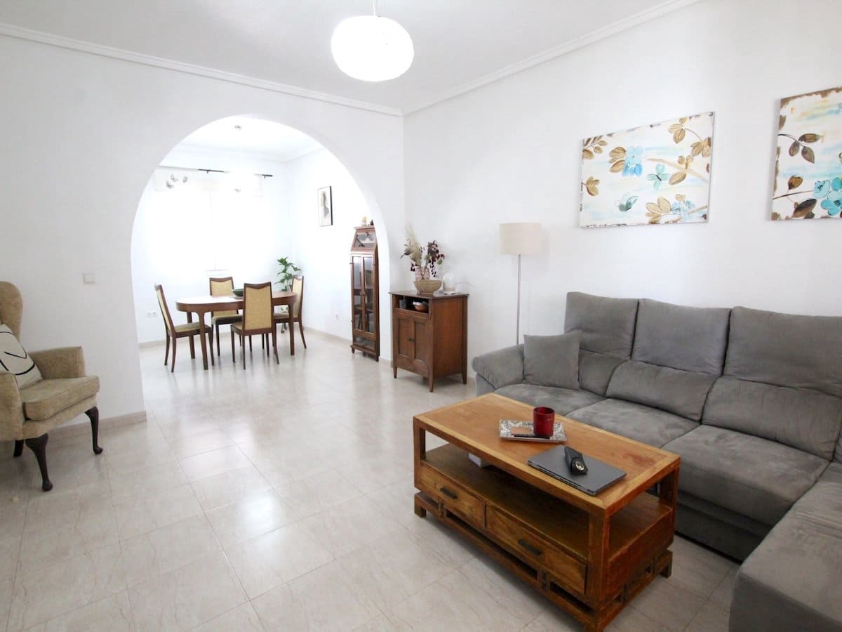 2 bedroom Townhouse for sale in Benijofar with pool - € 185,000 (Ref: 9977655)