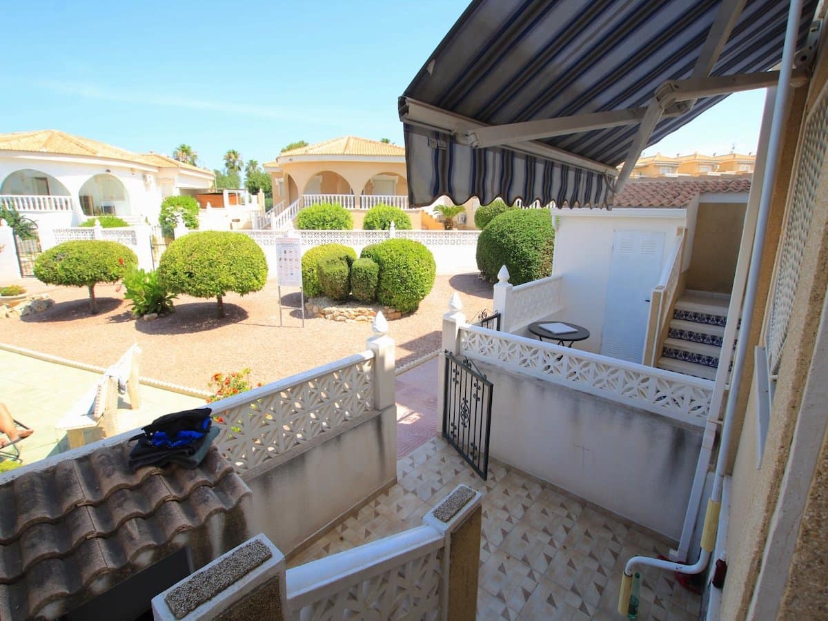 2 bedroom Townhouse for sale in Benijofar with pool - € 185,000 (Ref: 9977655)