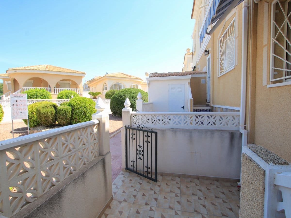 2 bedroom Townhouse for sale in Benijofar with pool - € 185,000 (Ref: 9977655)