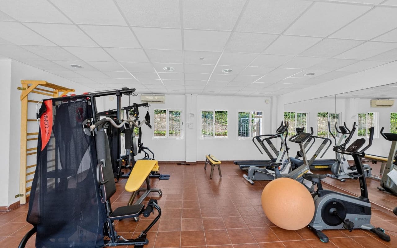 3 soveværelse Byhus til salg i Playa Flamenca med swimmingpool - € 399.000 (Ref: 9977763)