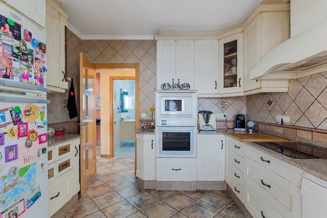4 soverom Villa til salgs i Ciudad Quesada, Rojales med svømmebasseng - € 415 000 (Ref: 9981483)