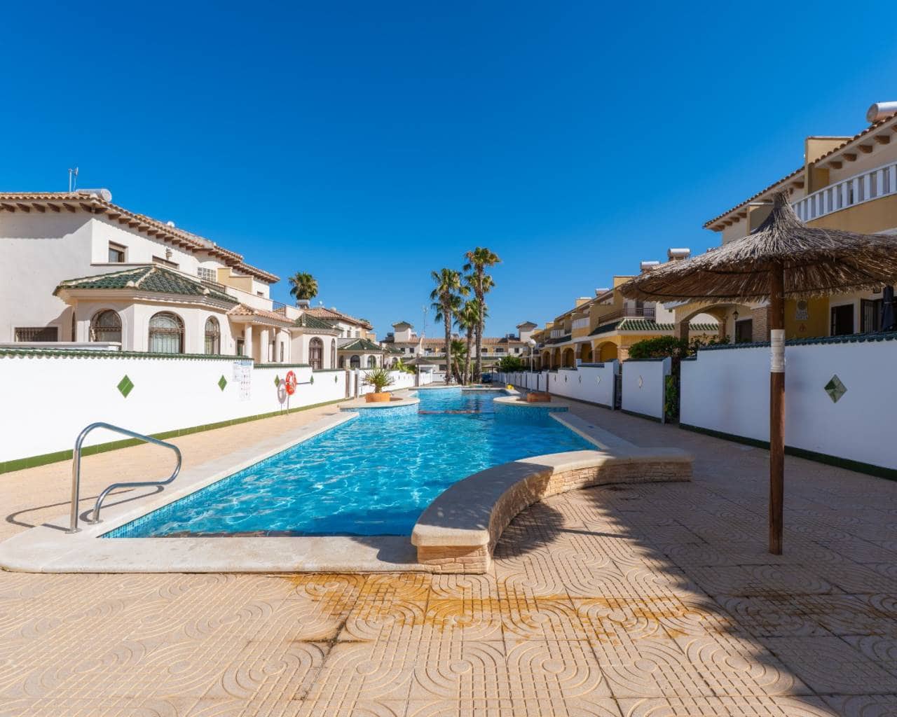 3 chambre Maison de Ville à vendre à Ciudad Quesada avec piscine - 295 000 € (Ref: 9981558)