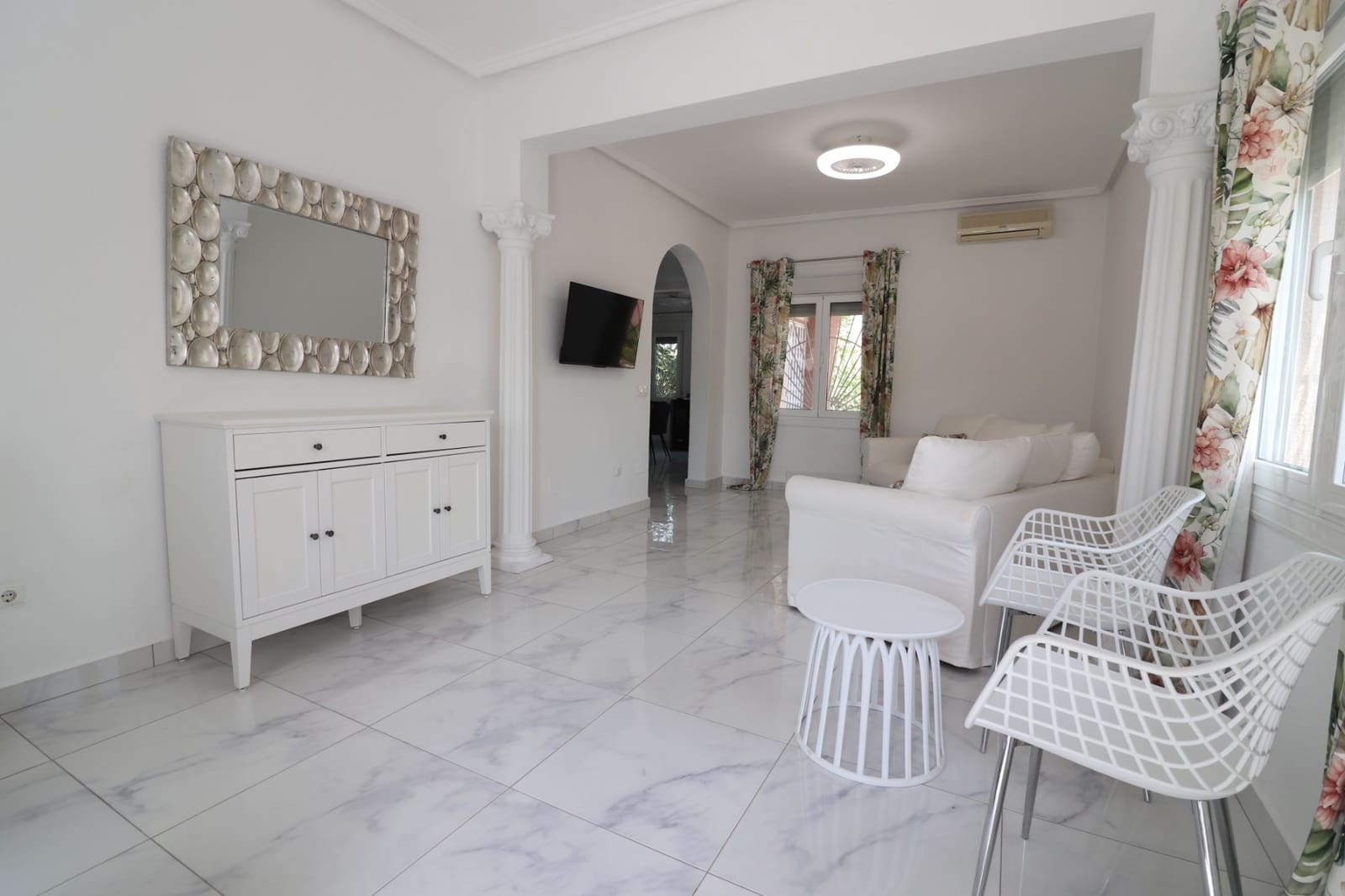 3 Zimmer Villa zu verkaufen in Ciudad Quesada mit Pool Garage - 394.950 € (Ref: 9983762)