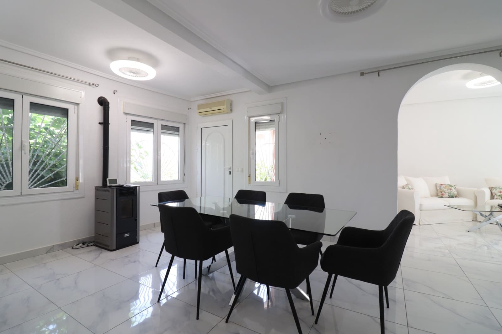 3 Zimmer Villa zu verkaufen in Ciudad Quesada mit Pool Garage - 394.950 € (Ref: 9983762)