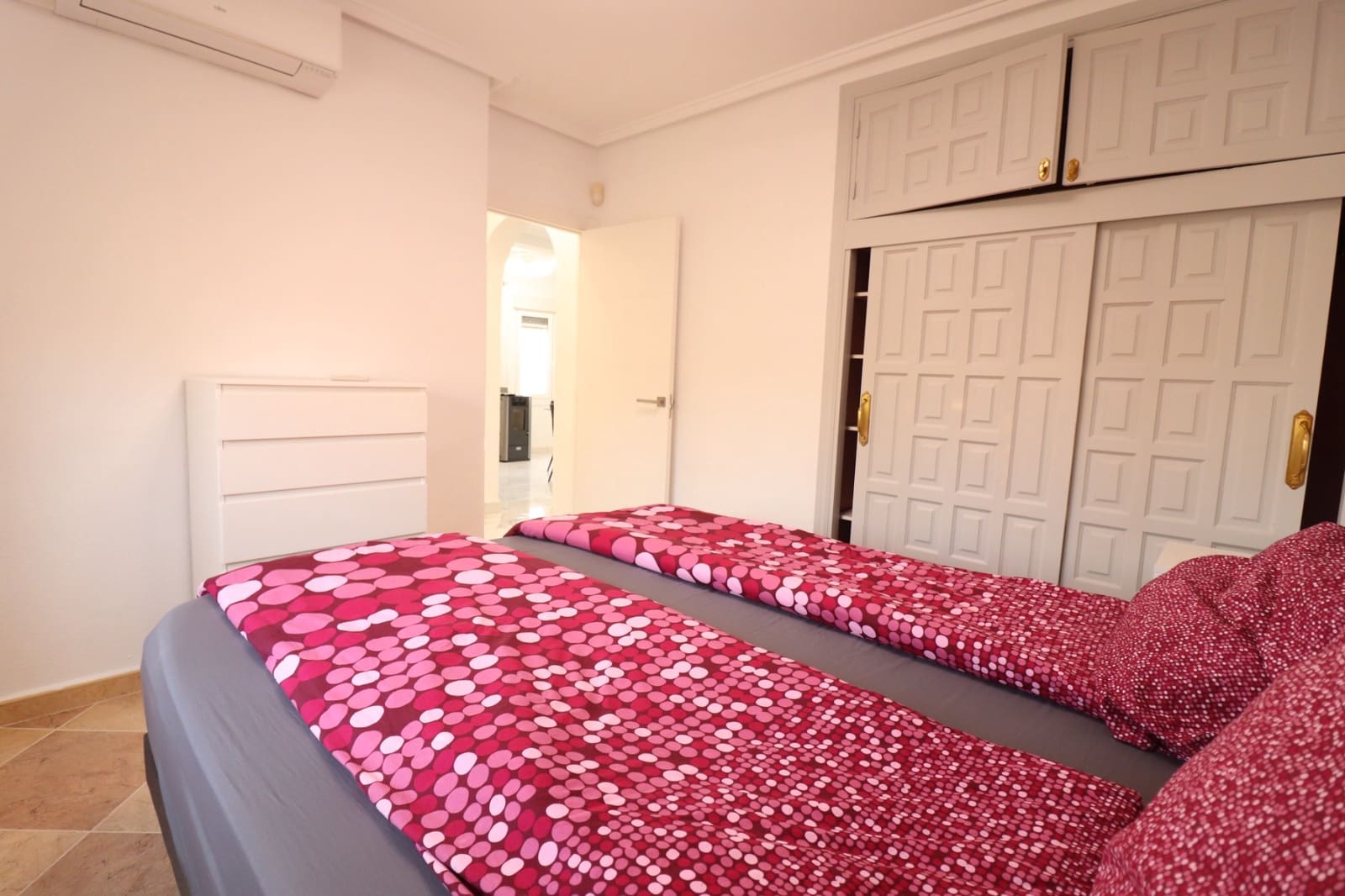 3 Zimmer Villa zu verkaufen in Ciudad Quesada mit Pool Garage - 394.950 € (Ref: 9983762)