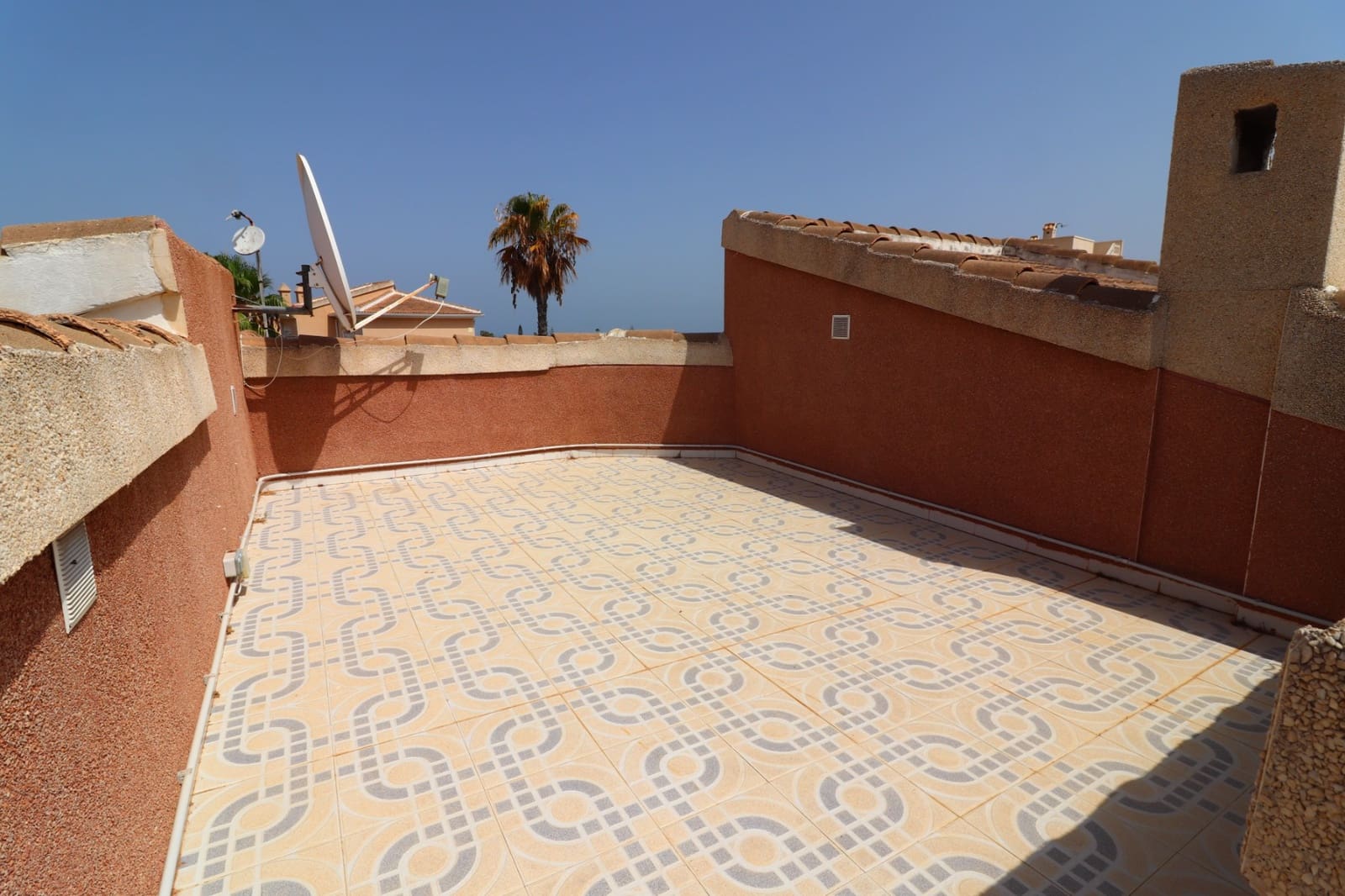 3 Zimmer Villa zu verkaufen in Ciudad Quesada mit Pool Garage - 394.950 € (Ref: 9983762)