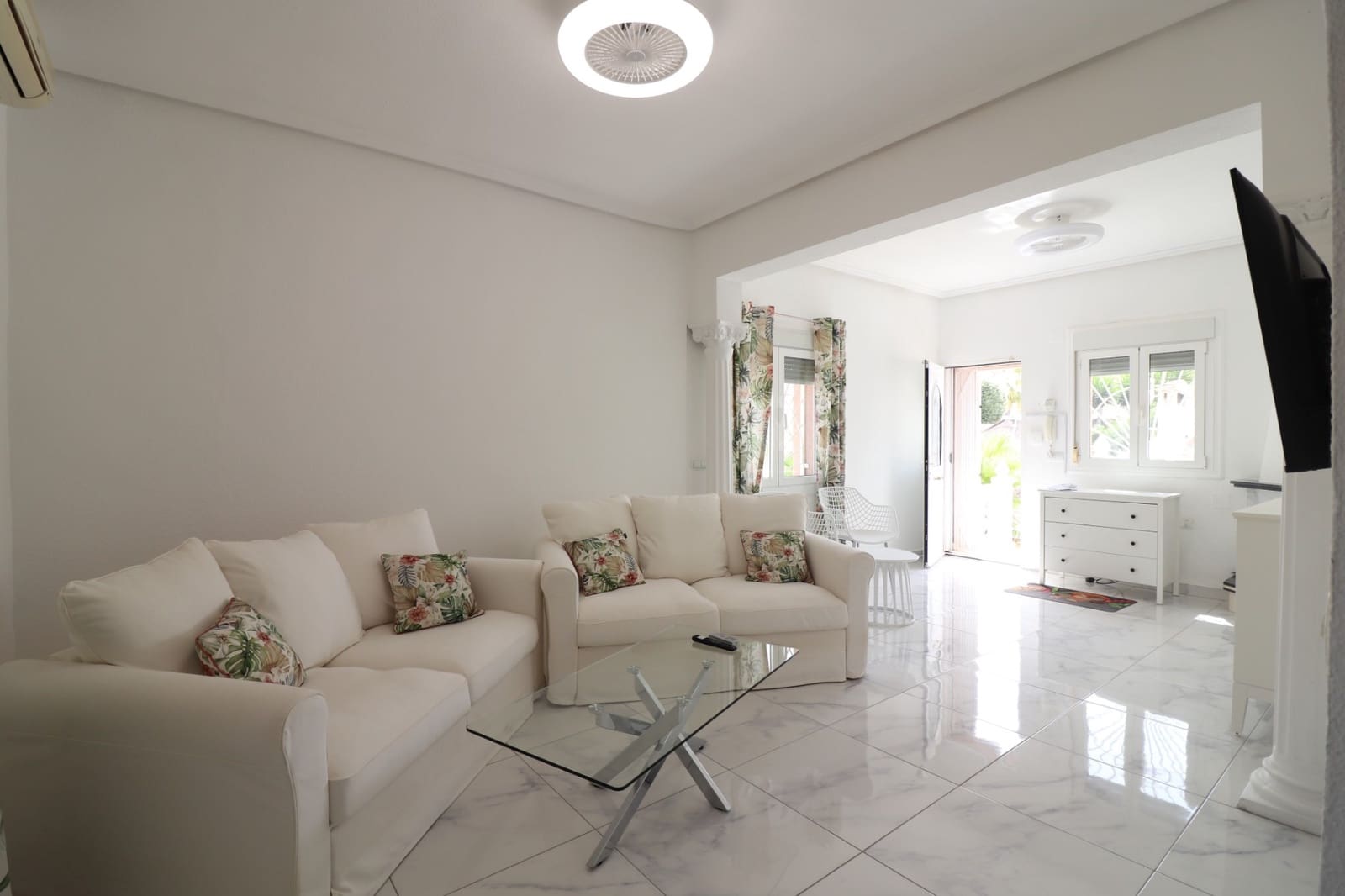 3 Zimmer Villa zu verkaufen in Ciudad Quesada mit Pool Garage - 394.950 € (Ref: 9983762)