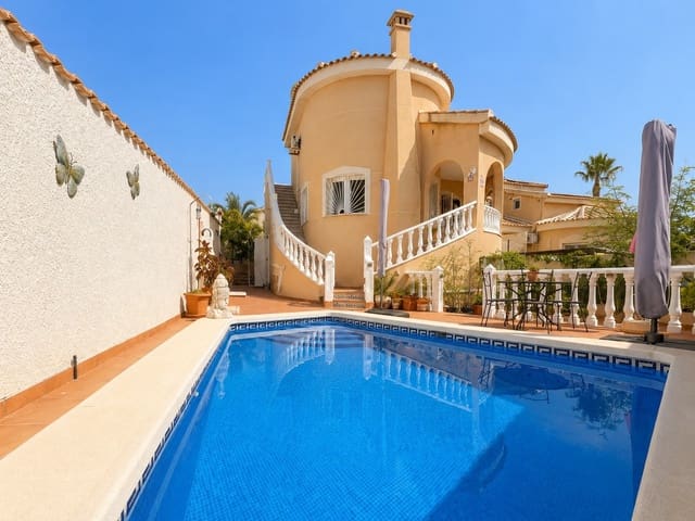 2 soveværelse Villa til salg i Ciudad Quesada, Rojales med swimmingpool - € 289.000 (Ref: 9985326)