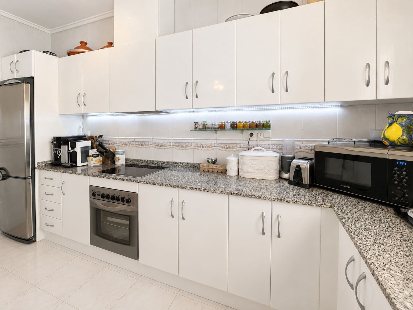 2 soveværelse Villa til salg i Ciudad Quesada med swimmingpool - € 289.000 (Ref: 9985326)